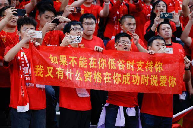 灰熊险胜森林狼！活塞力克火箭 独行侠负黄蜂